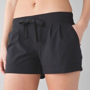 Lululemon Spring Break Away Short II